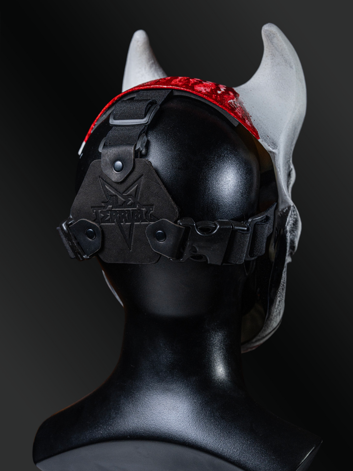 ALEX TERRIBLE MASK “VORAGO”