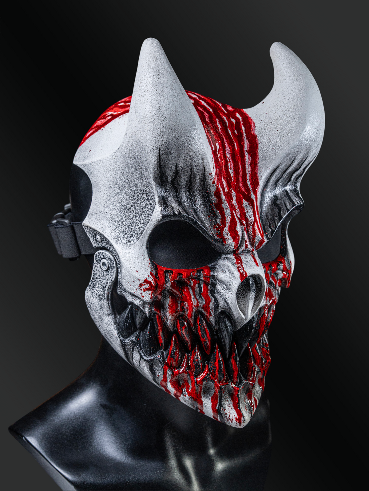 ALEX TERRIBLE MASK “VORAGO”