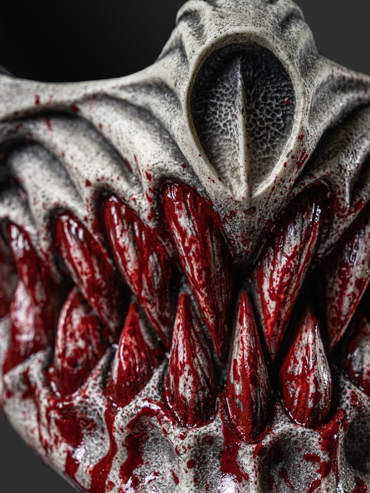 ALEX TERRIBLE MASK “GRIZZLY BITE”