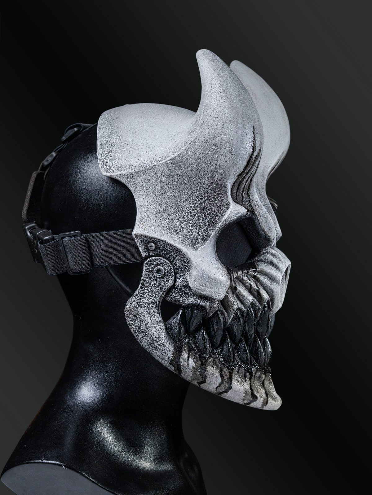 ALEX TERRIBLE MASK “UMBRA”