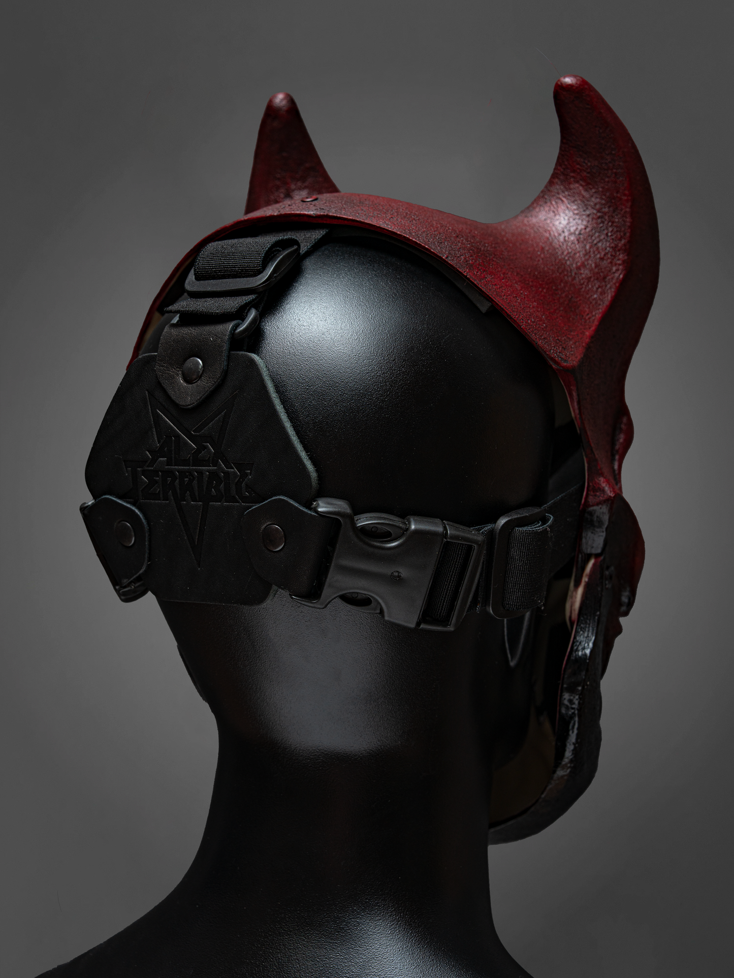 (SLAUGHTER TO PREVAIL) ALEX TERRIBLE MASK “GRIZZLY” (DAREDEVIL)
